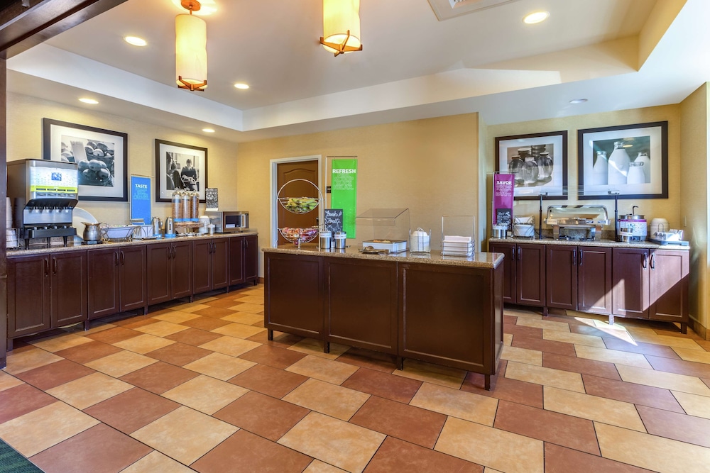 Hampton Inn Okeechobee Lake Okeechobee 8/37
