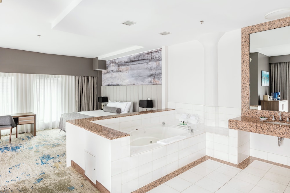 Atheneum Suite Hotel 6/39