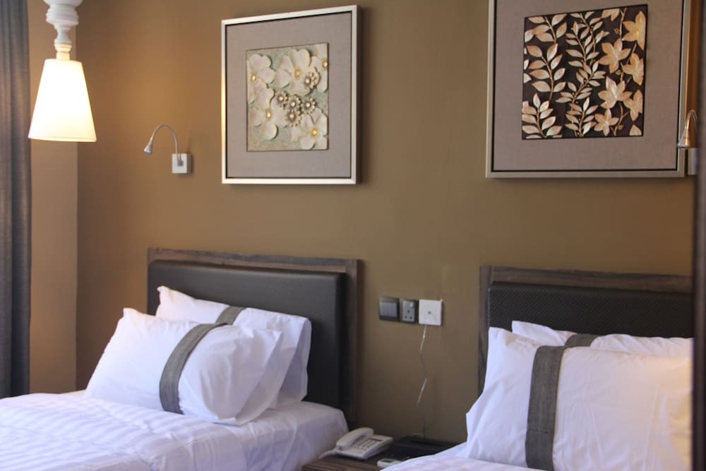 Z Hotel photo3