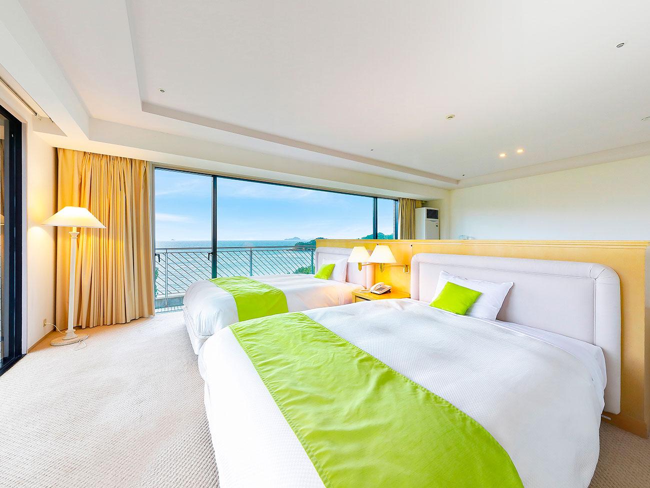 Suite, 3 Beds, Sofa, Indoor Bath, High Floor