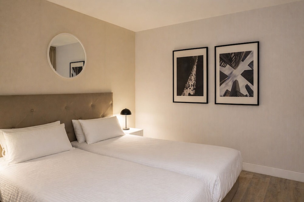 LATROUPE Grand Place Hostel 18/64