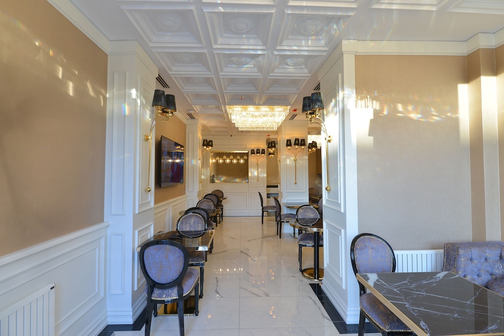 Santra Hotel 26/33
