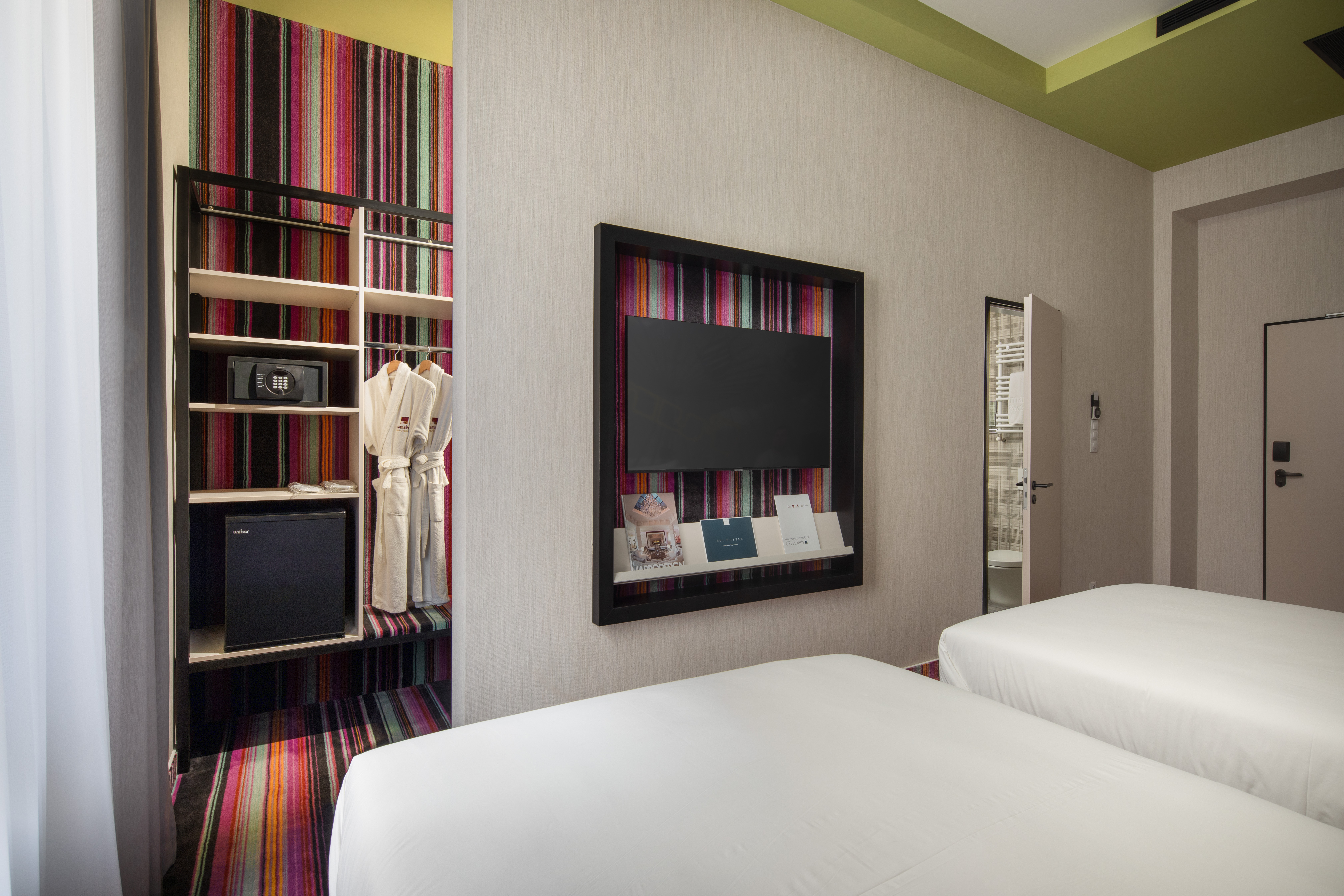 Funky room Twin