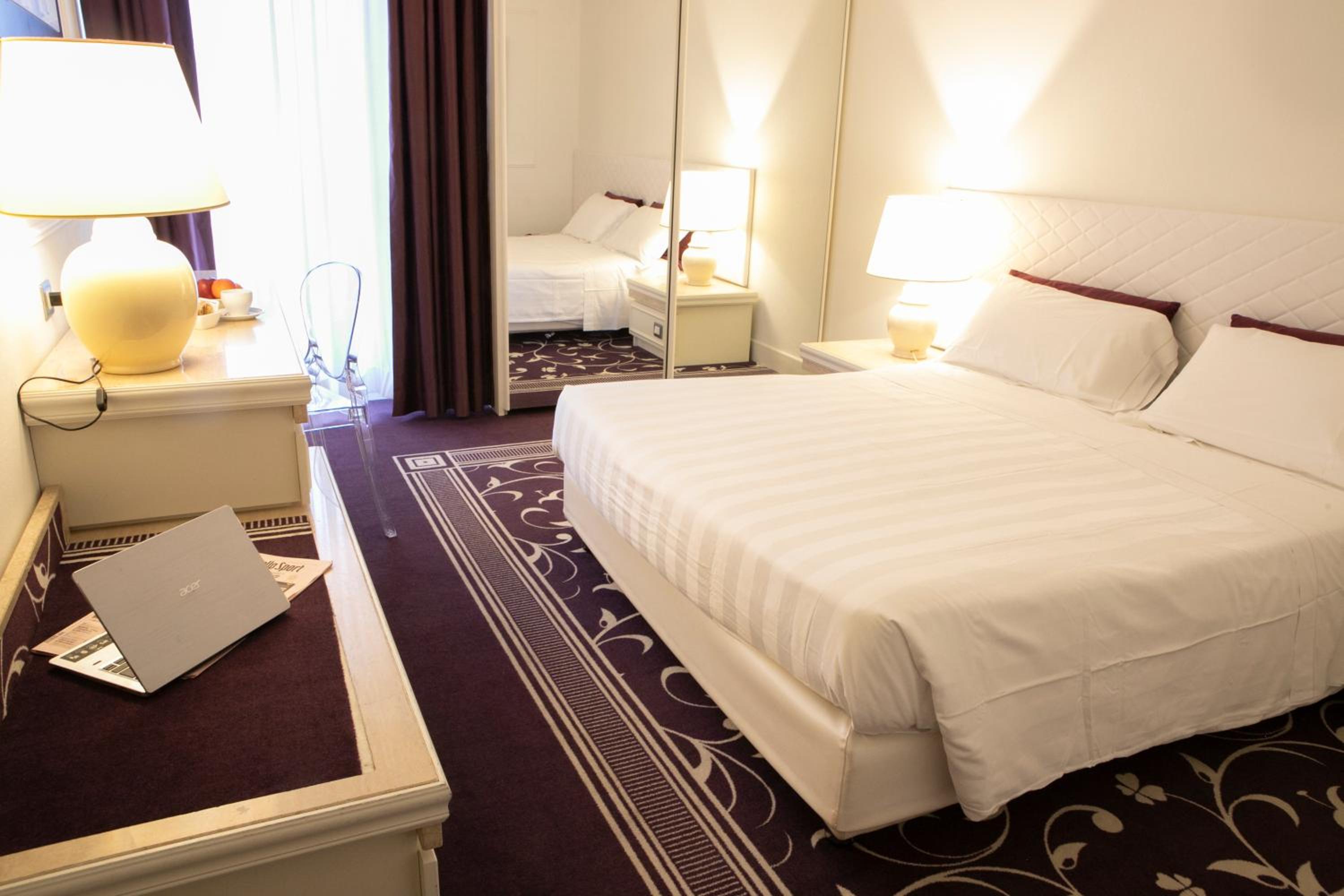 COMFORT, DOUBLE BED