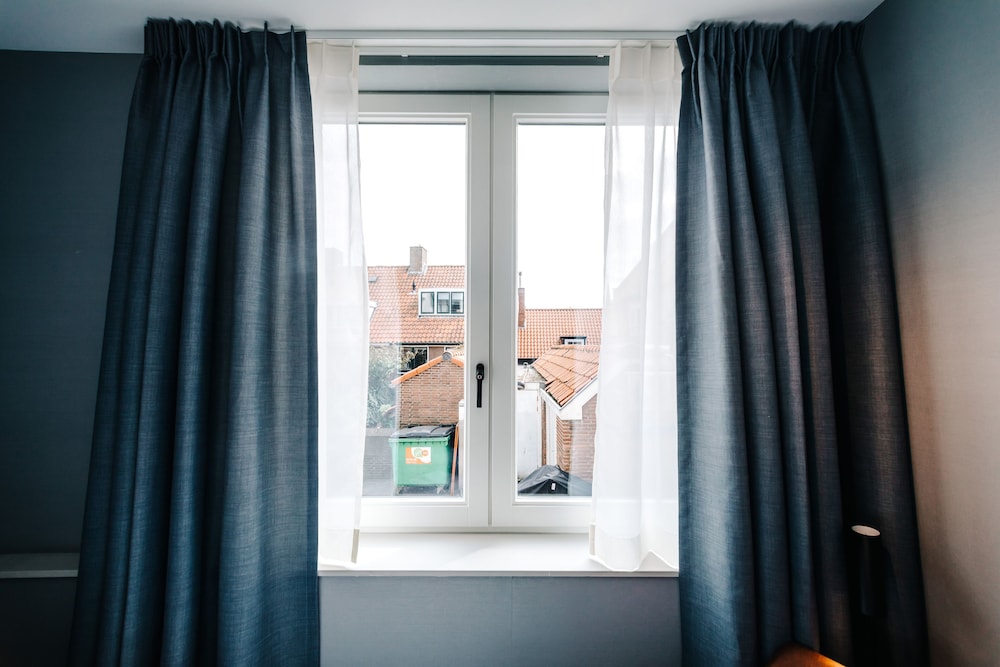 Amsterdam Beach Hotel 61/61