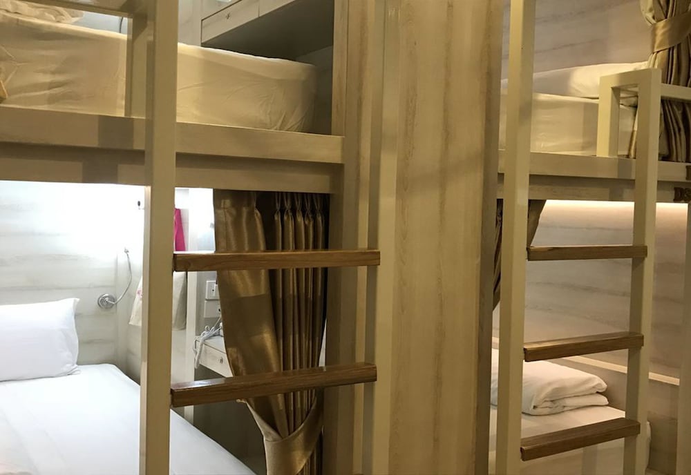 Lady M Hostel At Suvarnabhumi Airport - Female Only 47/49
