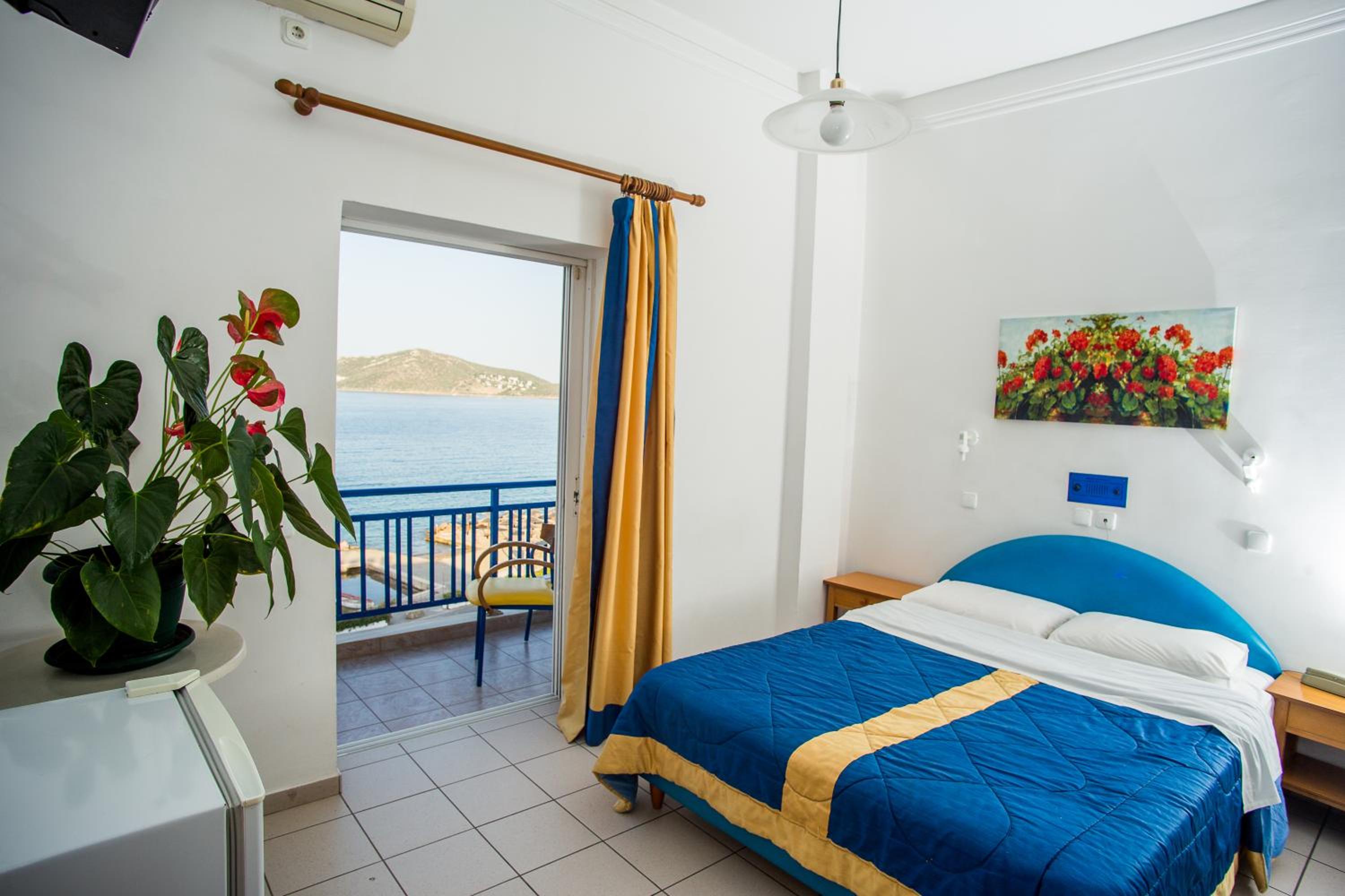 Room, Double or Twin Bed, Sea View, Kiani Akti Hotel 3/10