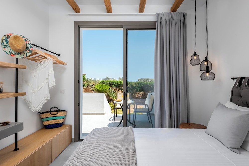 Eleni Apart Hotel 25/69