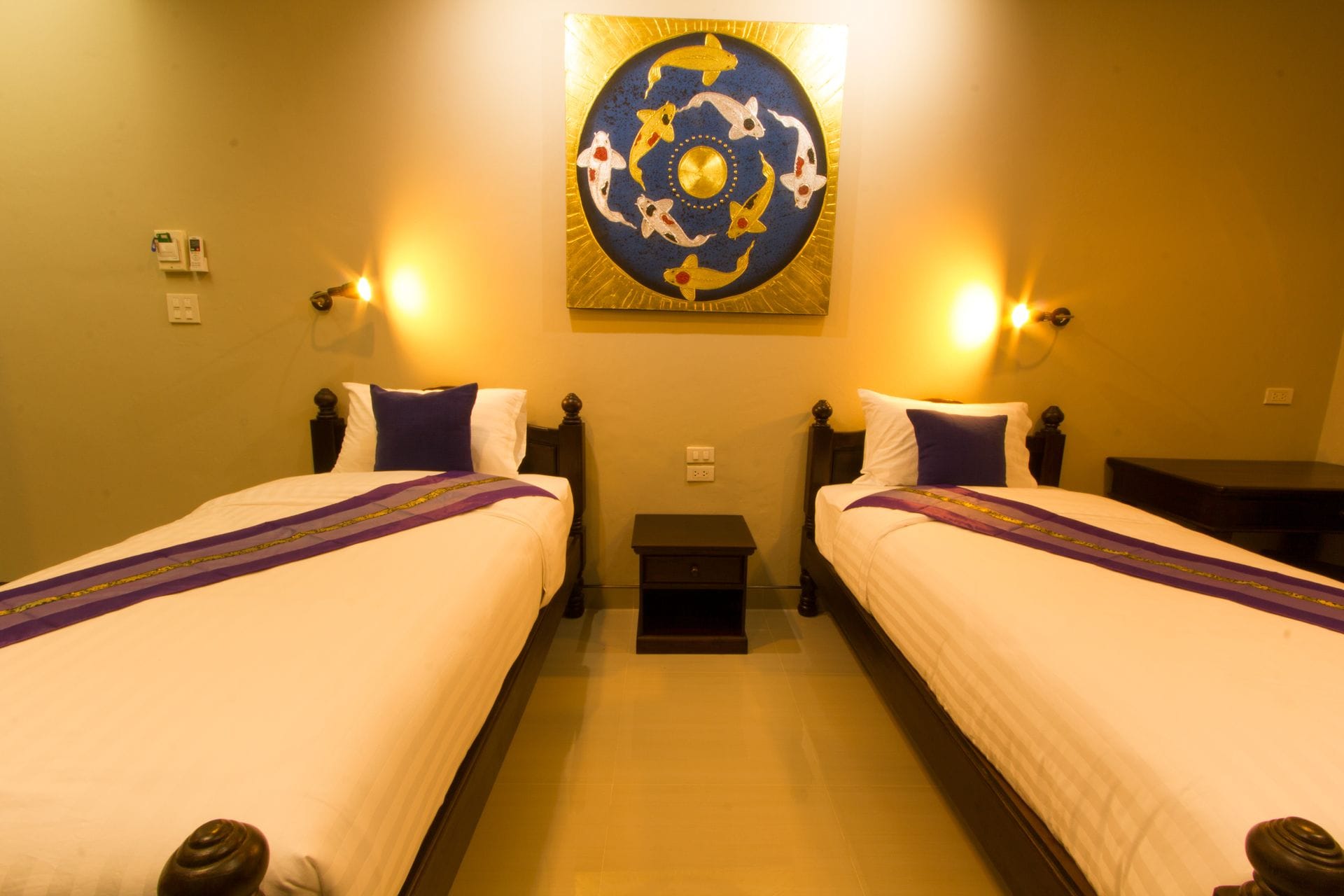 SUPERIOR, TWIN BEDS