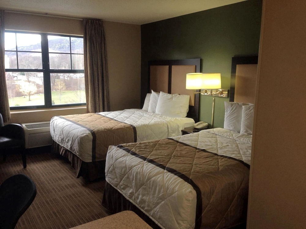 Studio 6 Extended Stay Fishkill Westage Center NY 29/64