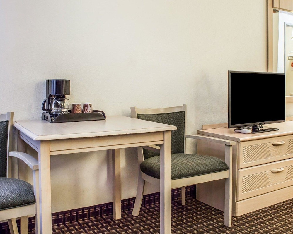 Quality Inn Winslow I-40 26/31