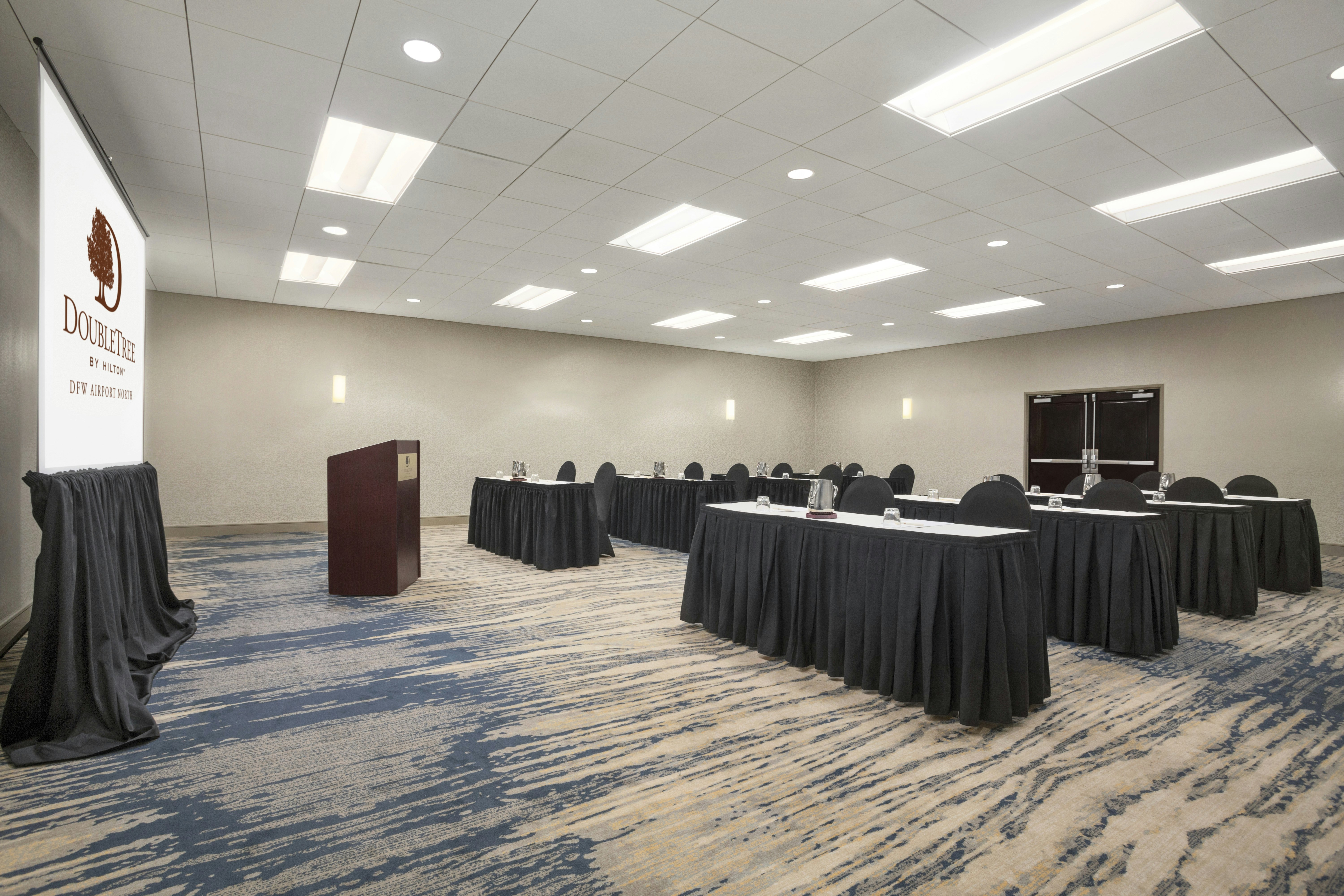 DoubleTree by Hilton Hotel Dallas DFW Airport North 48/53