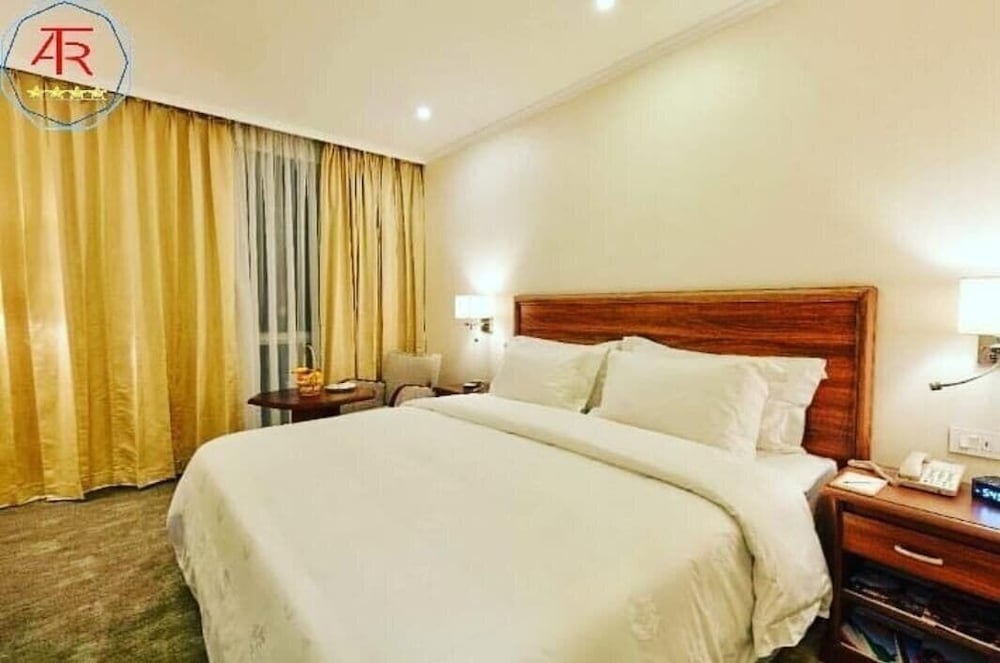 Art Hotel Baku 40/62