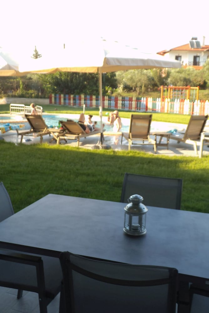 Finikas Garden Beach Resort Nikiti 42/50