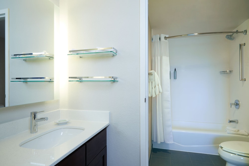 Residence Inn San Diego Carlsbad 44/50
