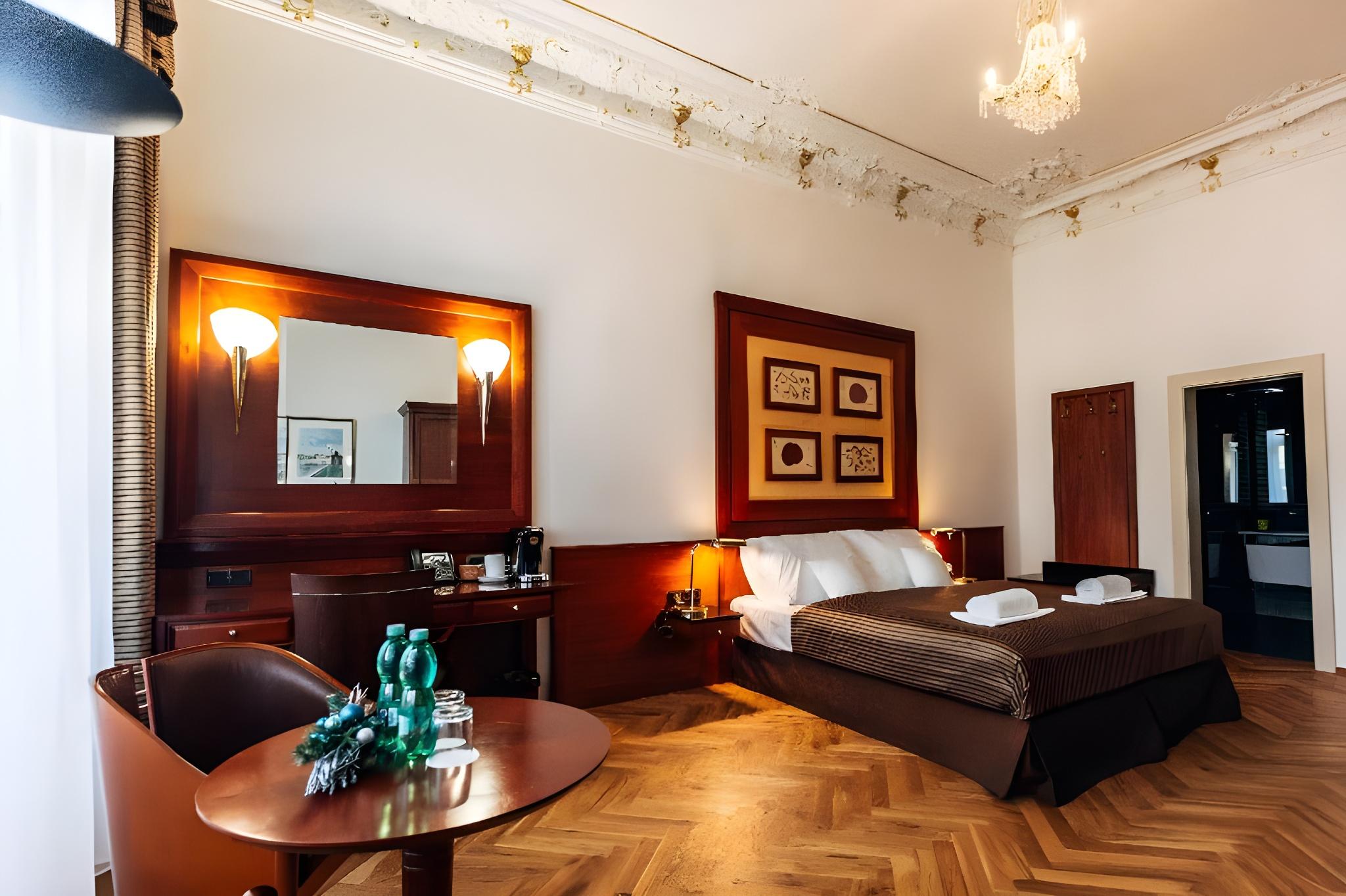 Comfort, Courtyard, Double Bed