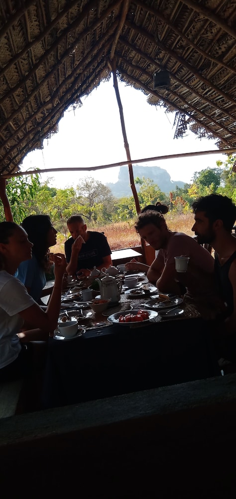 Sigiriya Rock Gate Resort 24/50