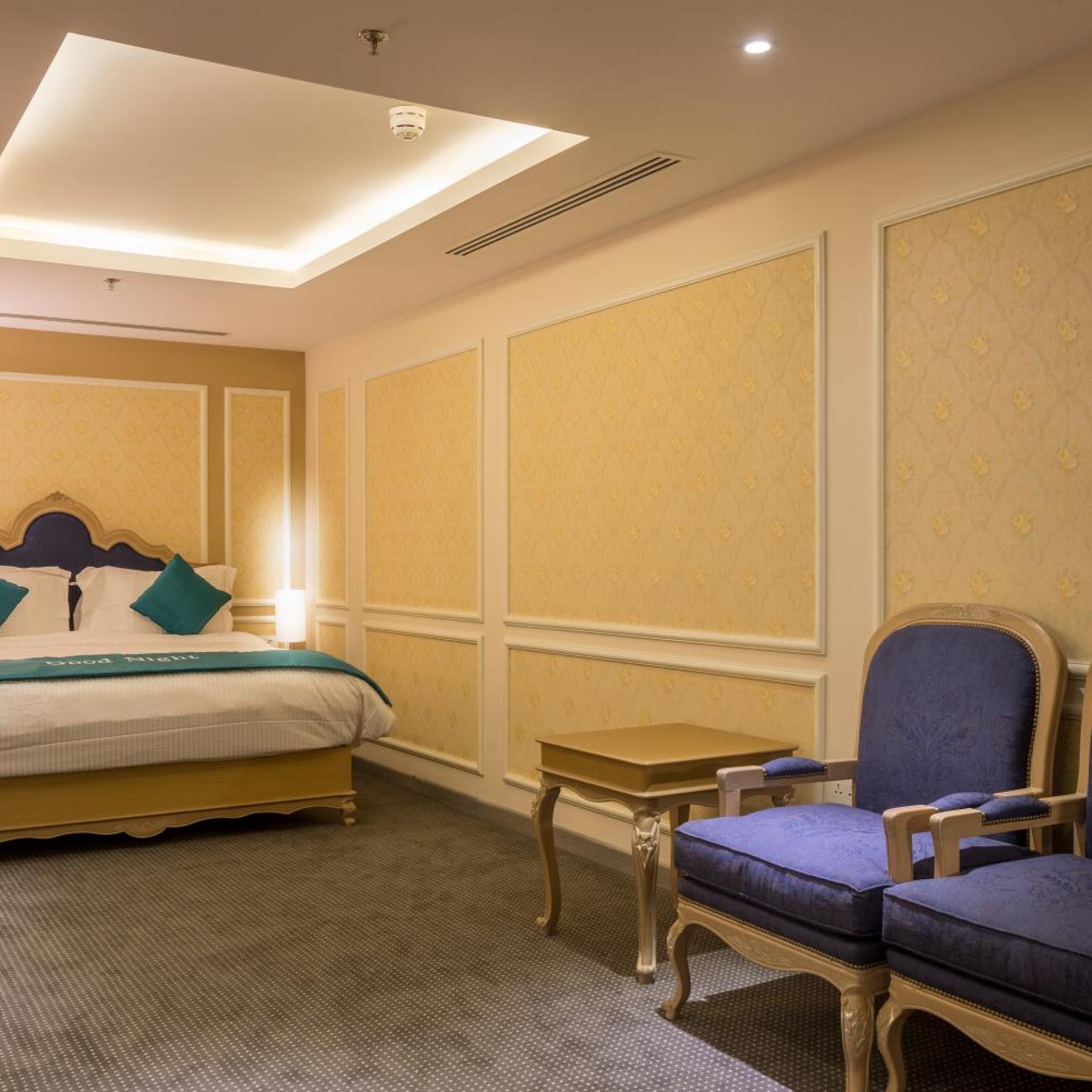 LA ROCHE HOTEL 20/53
