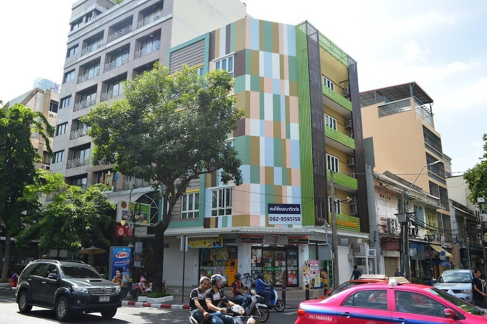 Zen Rooms Silom Soi 17 54/62