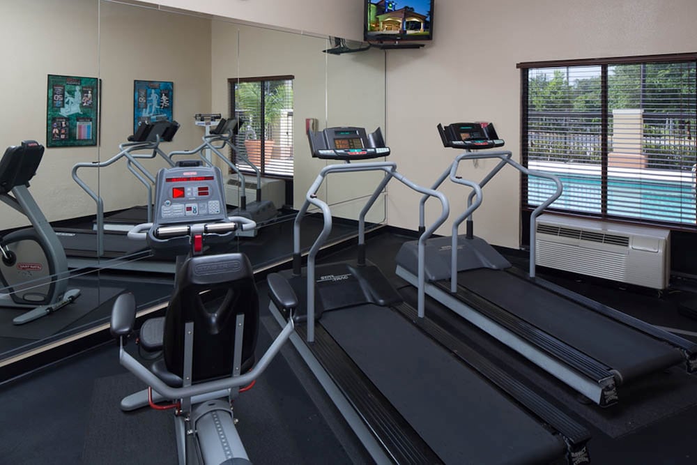 Holiday Inn Express Clermont 33/57