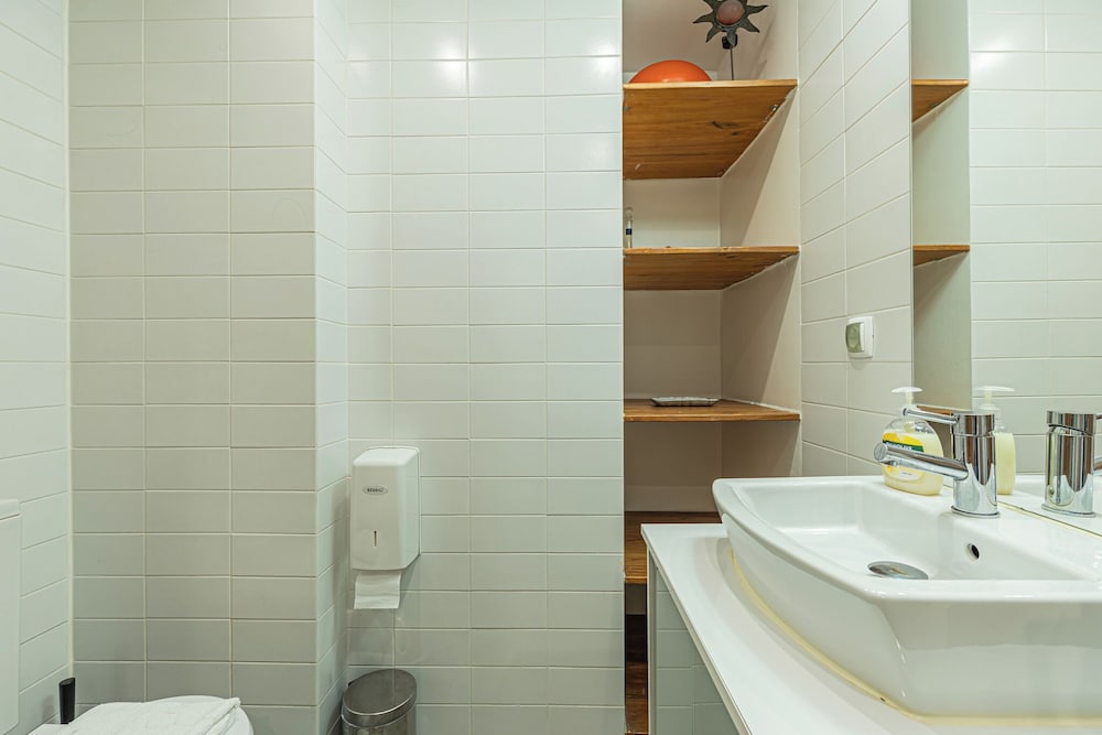 Lisbon Core Apartments In Bairro Alto Chiado 47/50