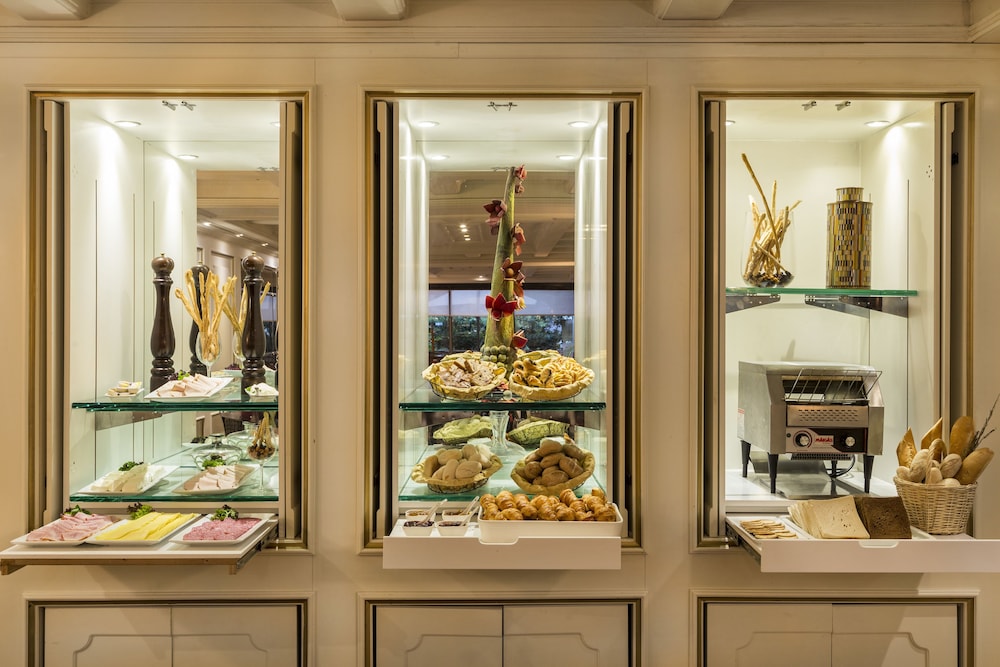 restaurant-cafeteria