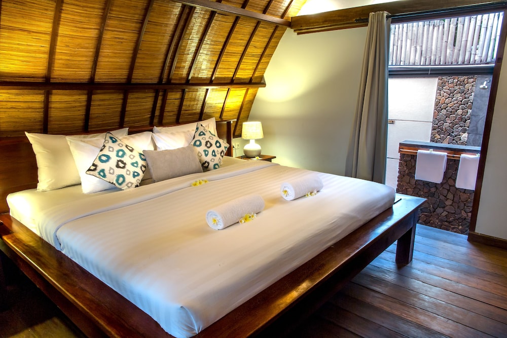 TRADITIONAL, BUNGALOW, DOUBLE BED