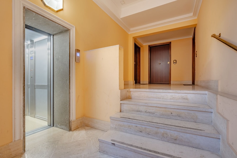 Oriana Homel Rome 26/50