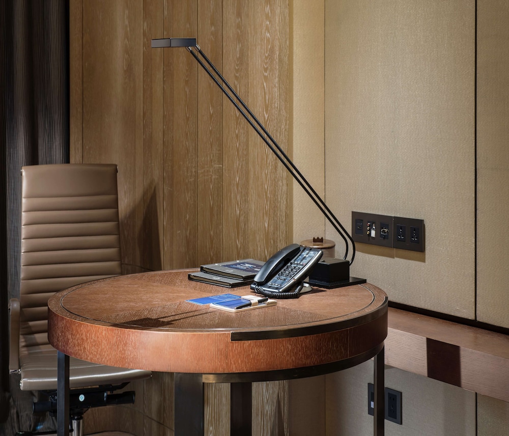 Hilton Shenzhen Shekou Nanhai 72/89