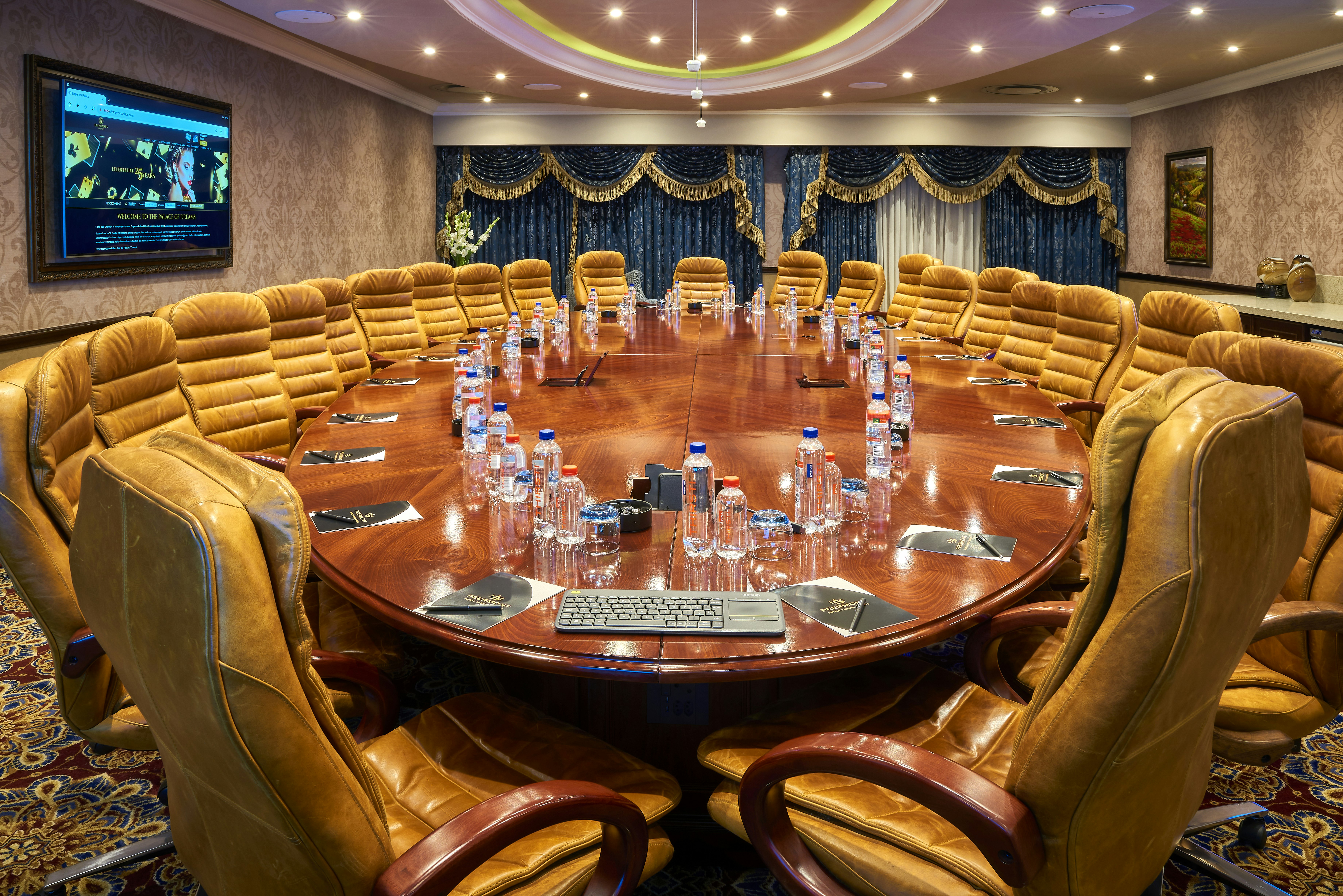Metcourt Emperors Palace 32/34