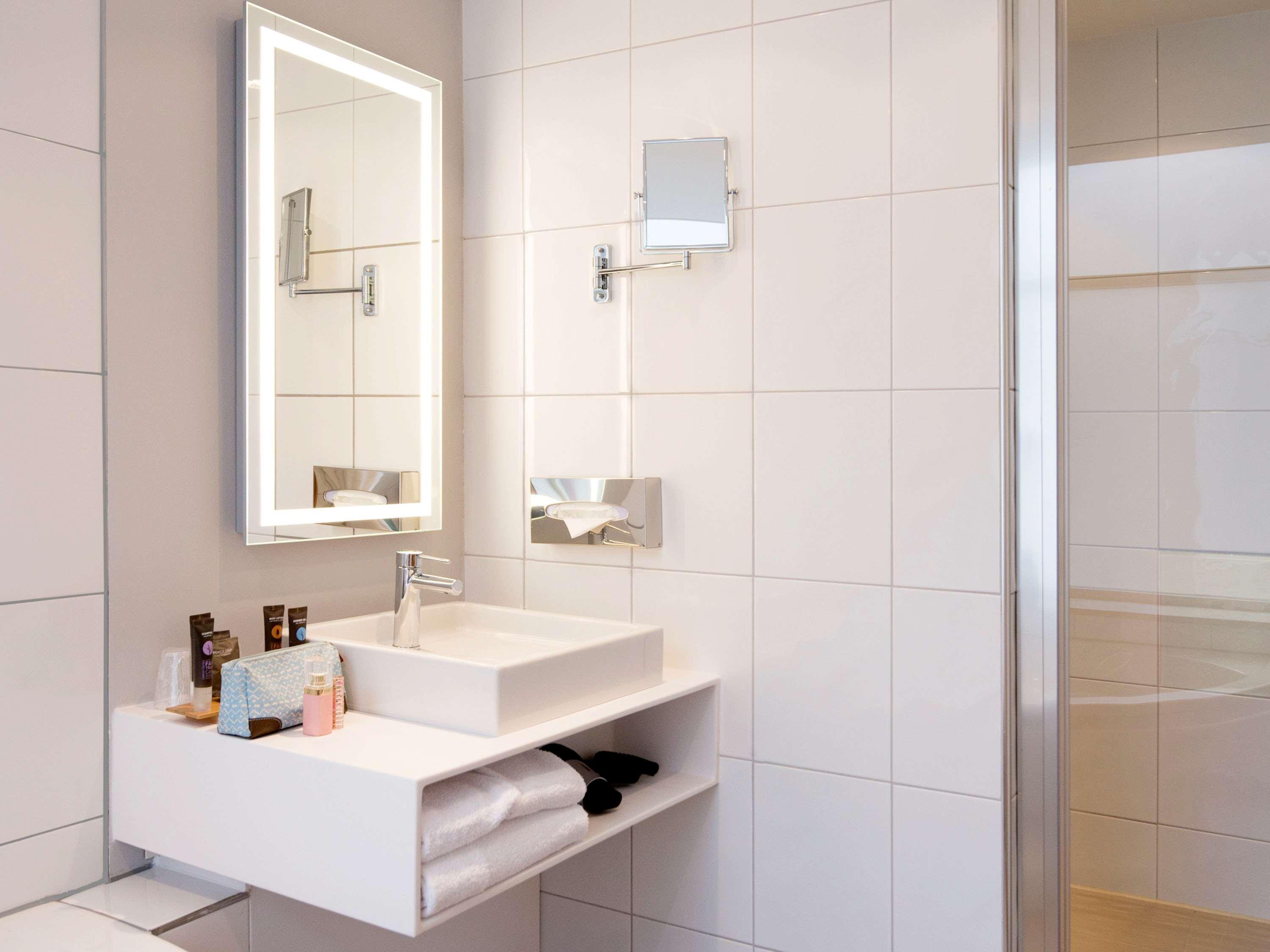 جناح سوبيريور بسرير مزدوج، Novotel Den Haag City Centre Hotel 3/3