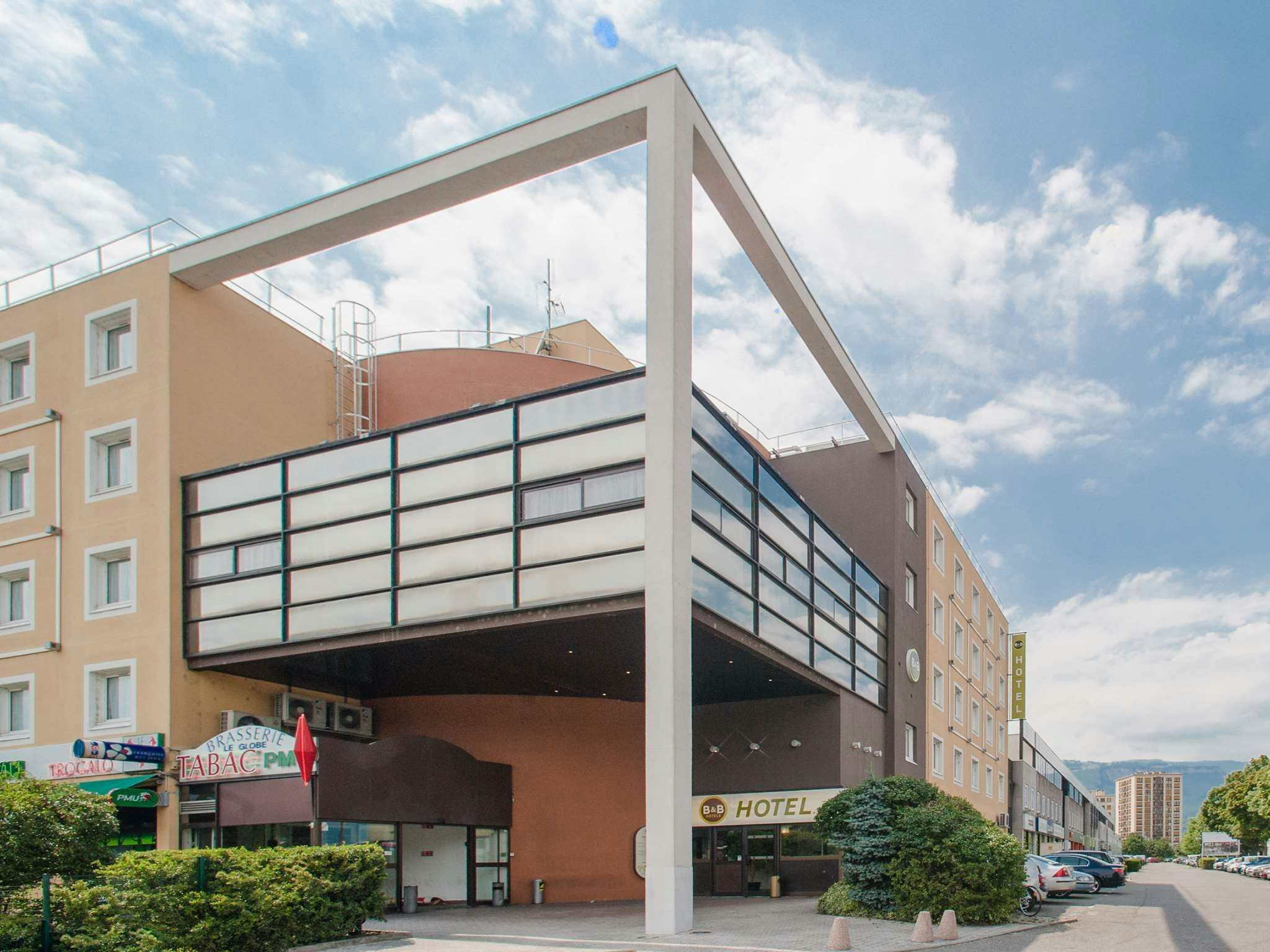 B&B HOTEL Grenoble Centre Verlaine in GRENOBLE