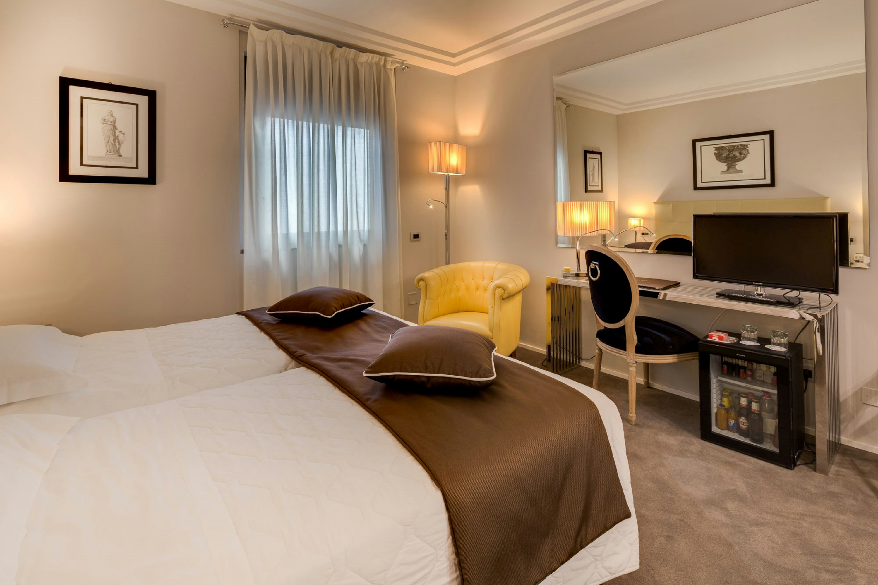 Roma Hotel 14/89