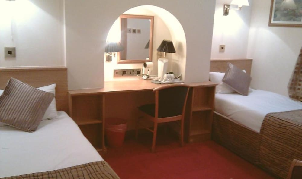 Crescent Hotel 22/41