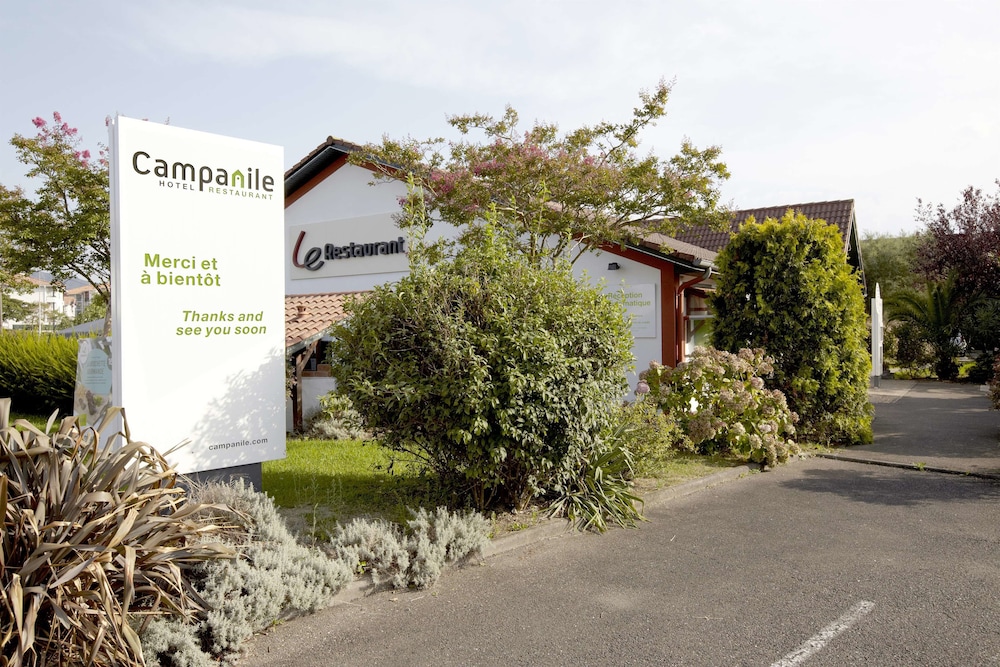 CAMPANILE HENDAYE 4/41