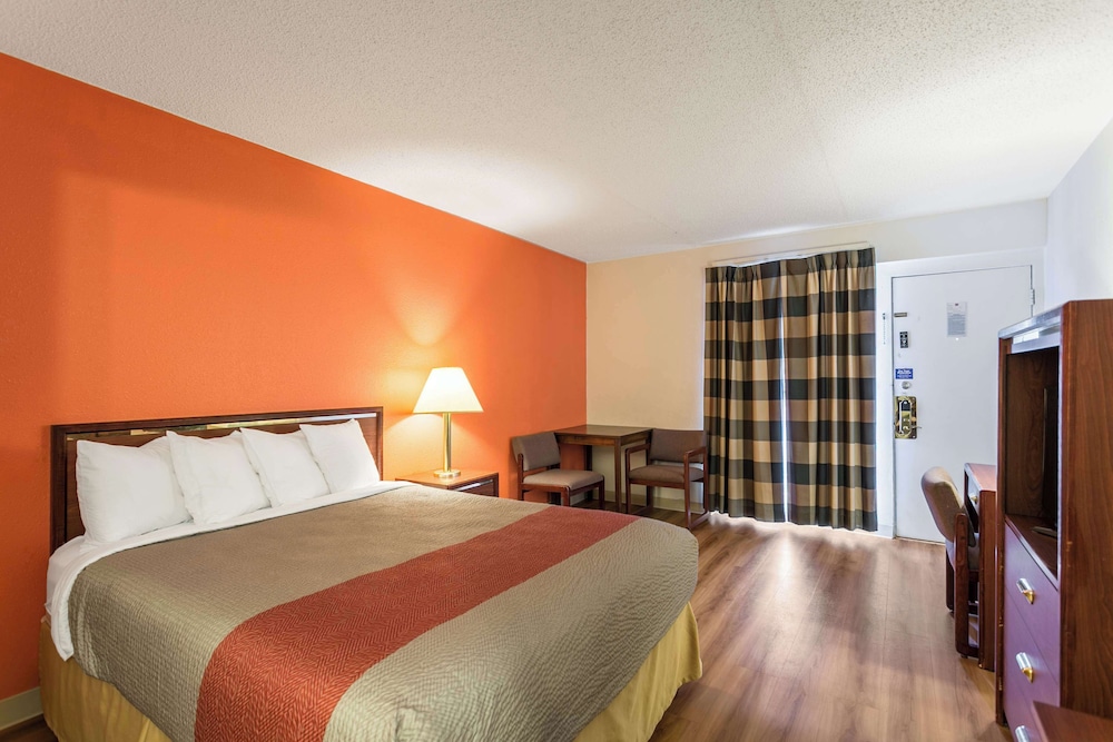 Motel6 Butte, MT - Historic City Center 18/59