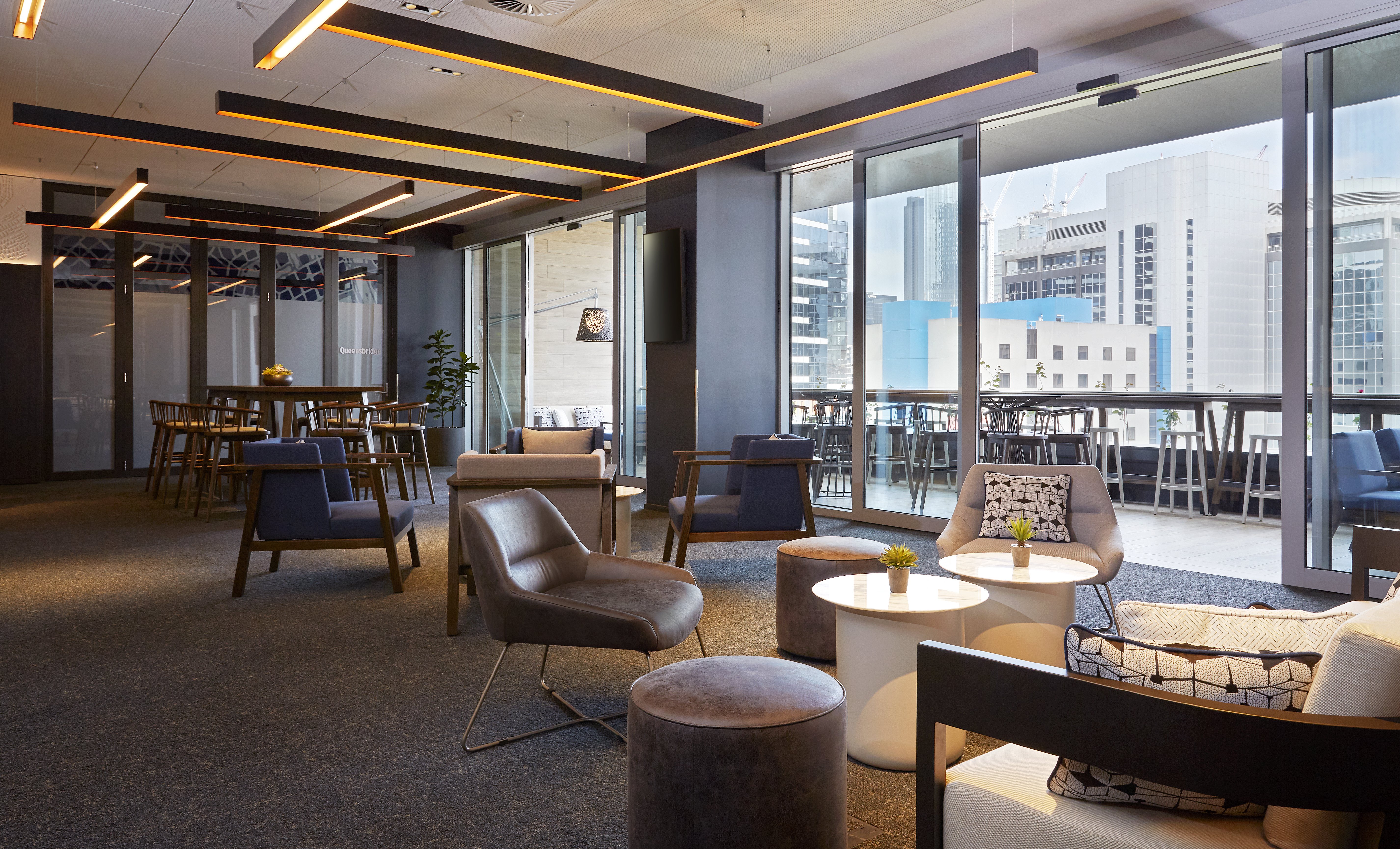 Holiday Inn Express Melbourne Southbank 34/77