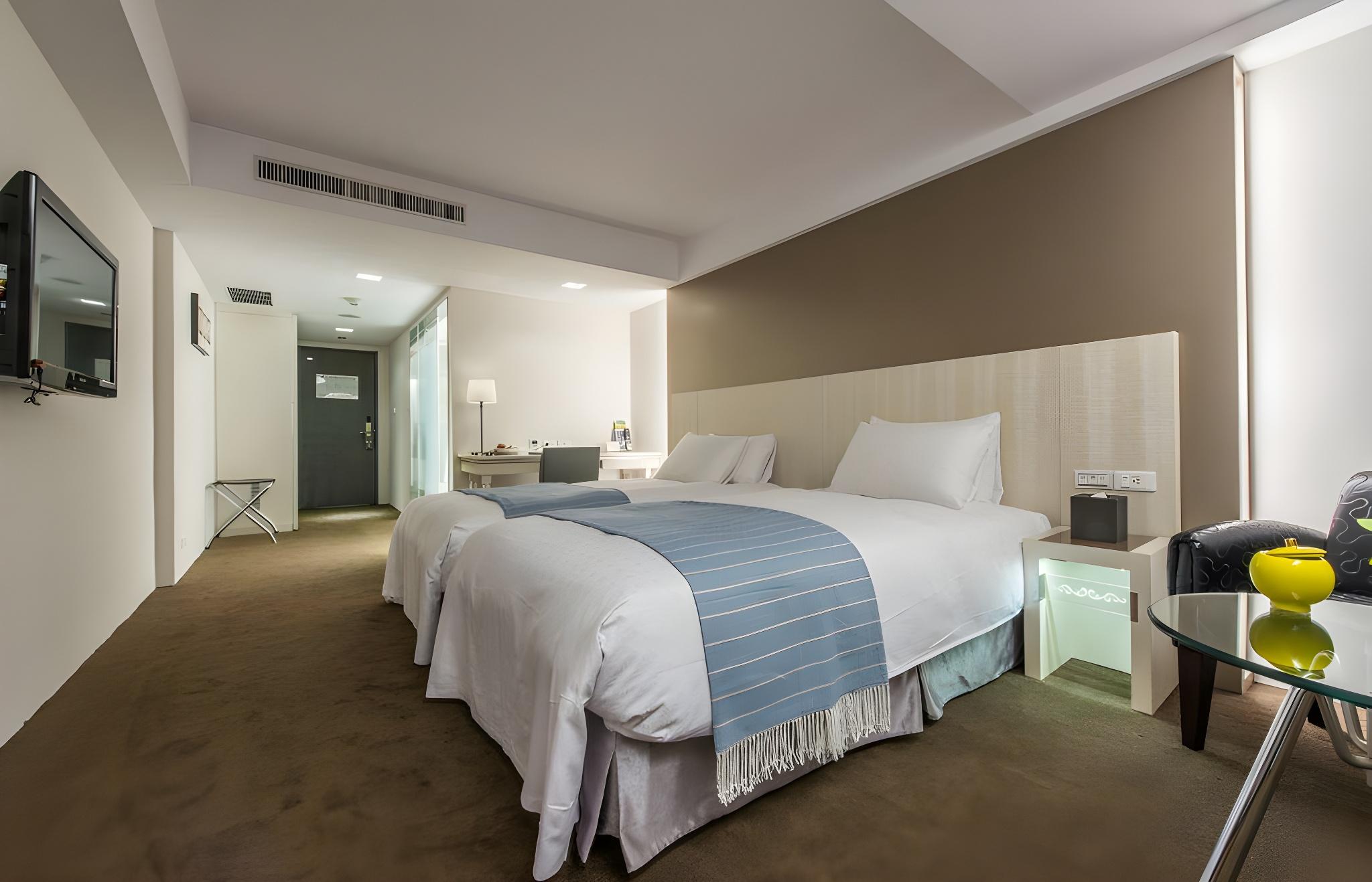 Exquisite, 2 Beds