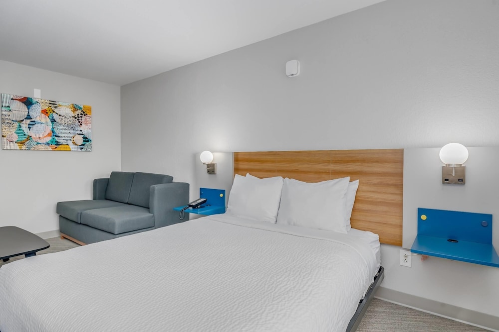 STUDIO, SUITE, QUEEN BED