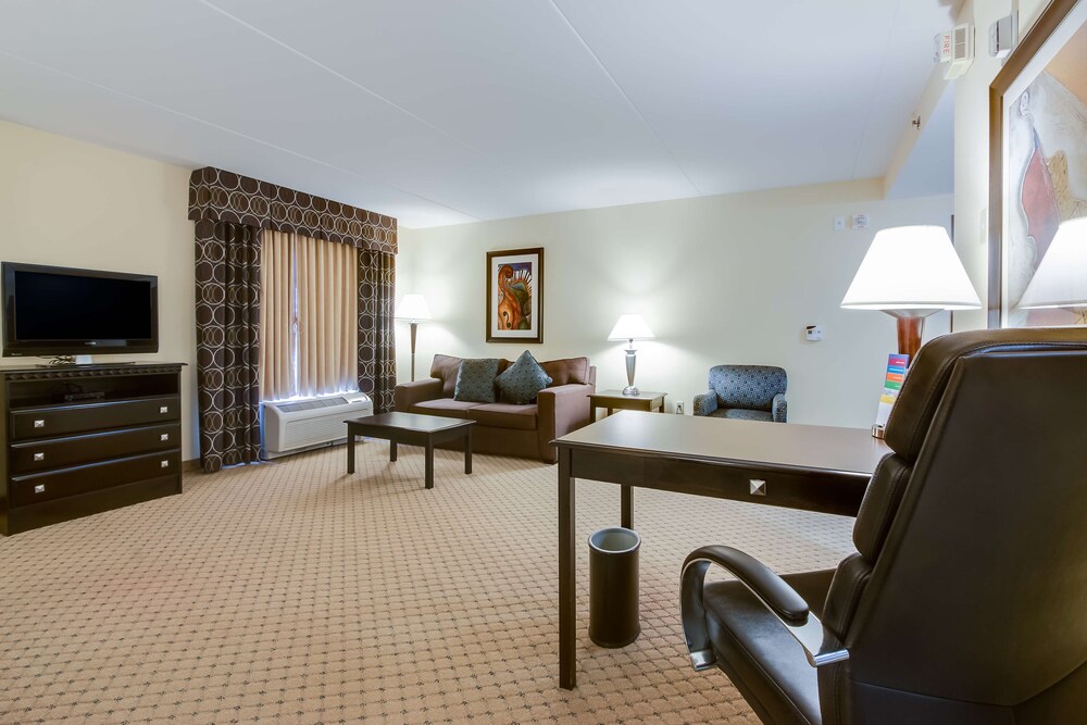 Hampton Inn & Suites Mt. Juliet 32/48