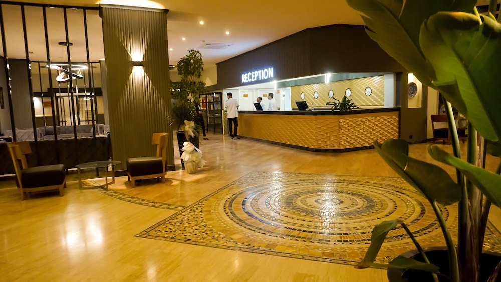 Roseira Beach Resort 4/43