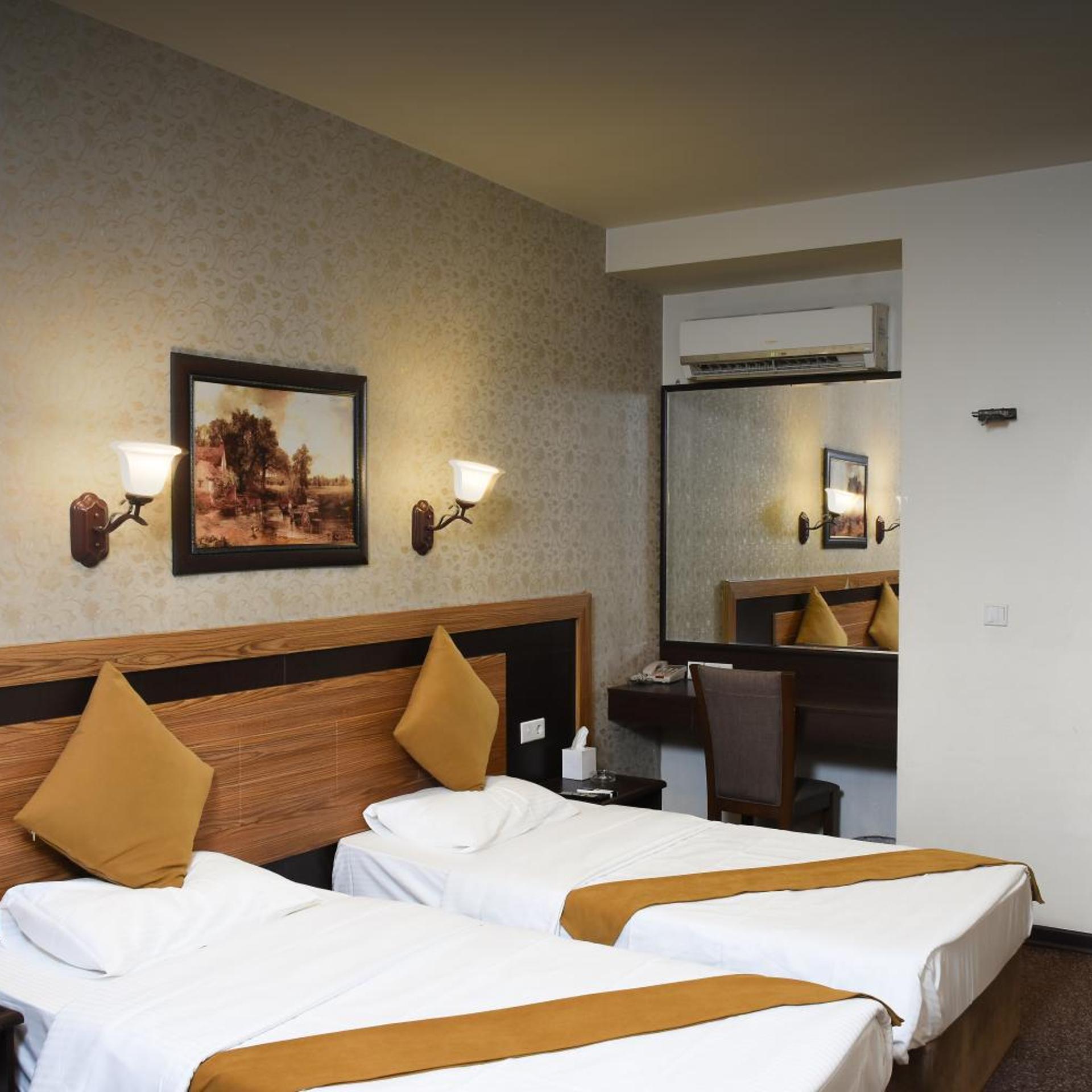 Asenappar Hotel 27/65