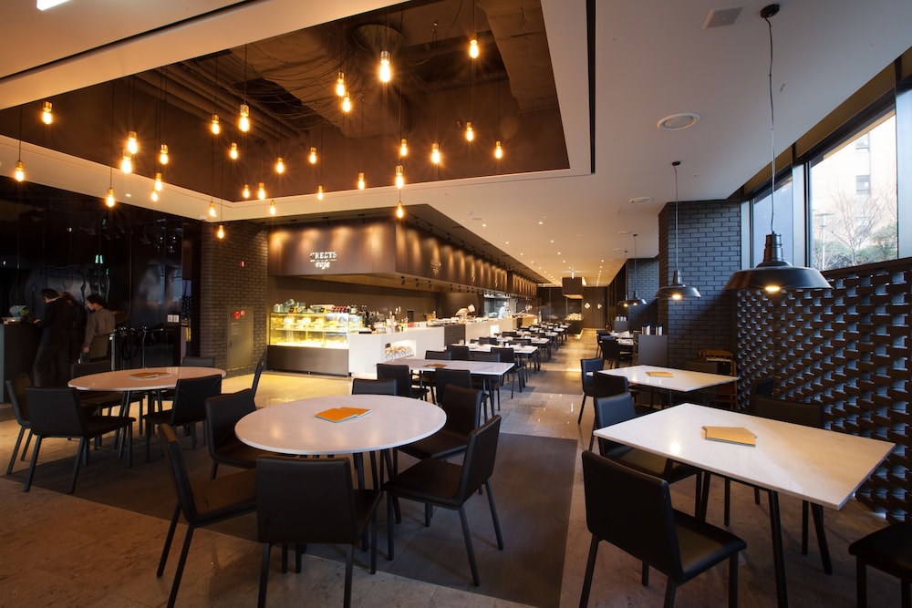 Glad Hotel Yeouido 40/64
