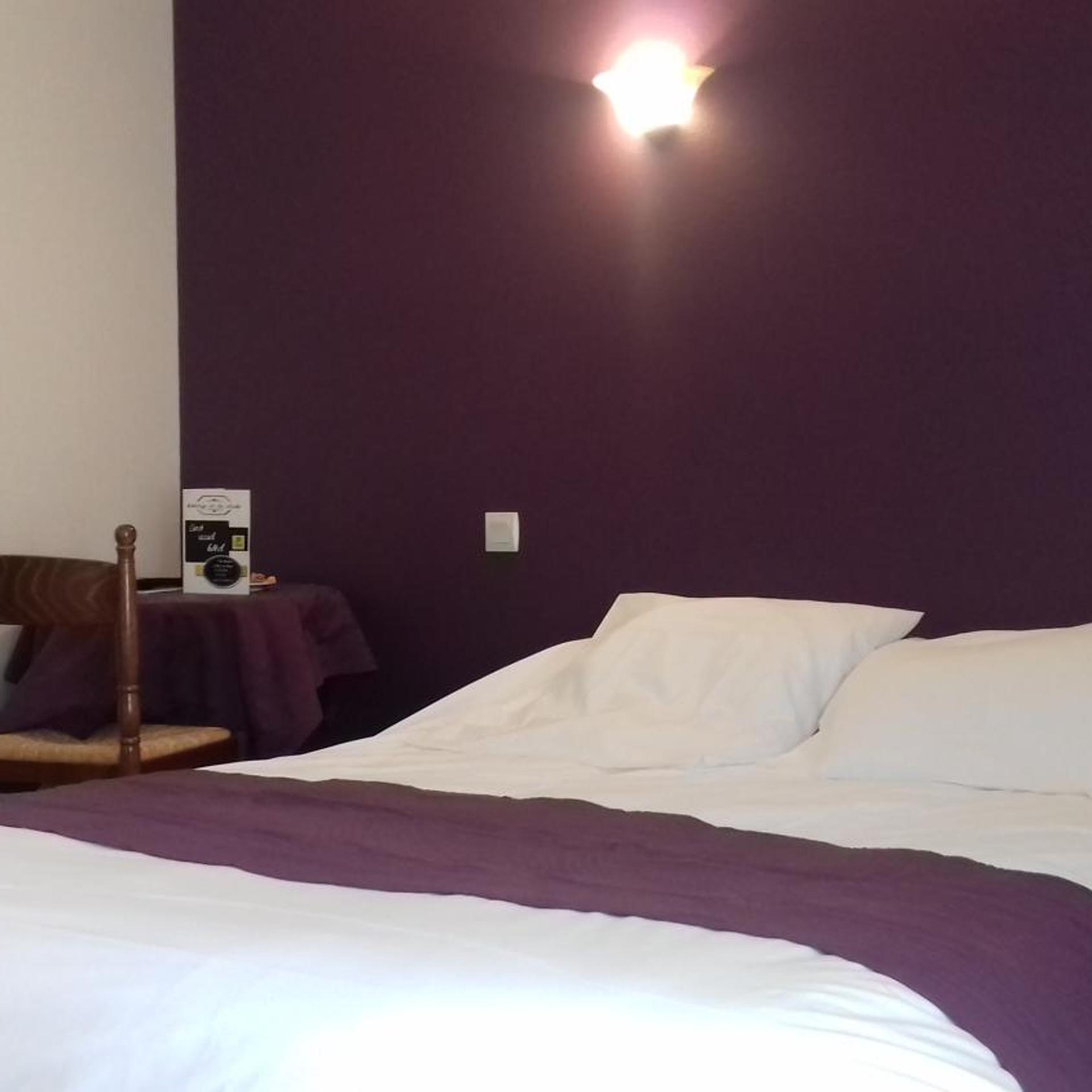 AUBERGE DE LA CLOCHE 6/22