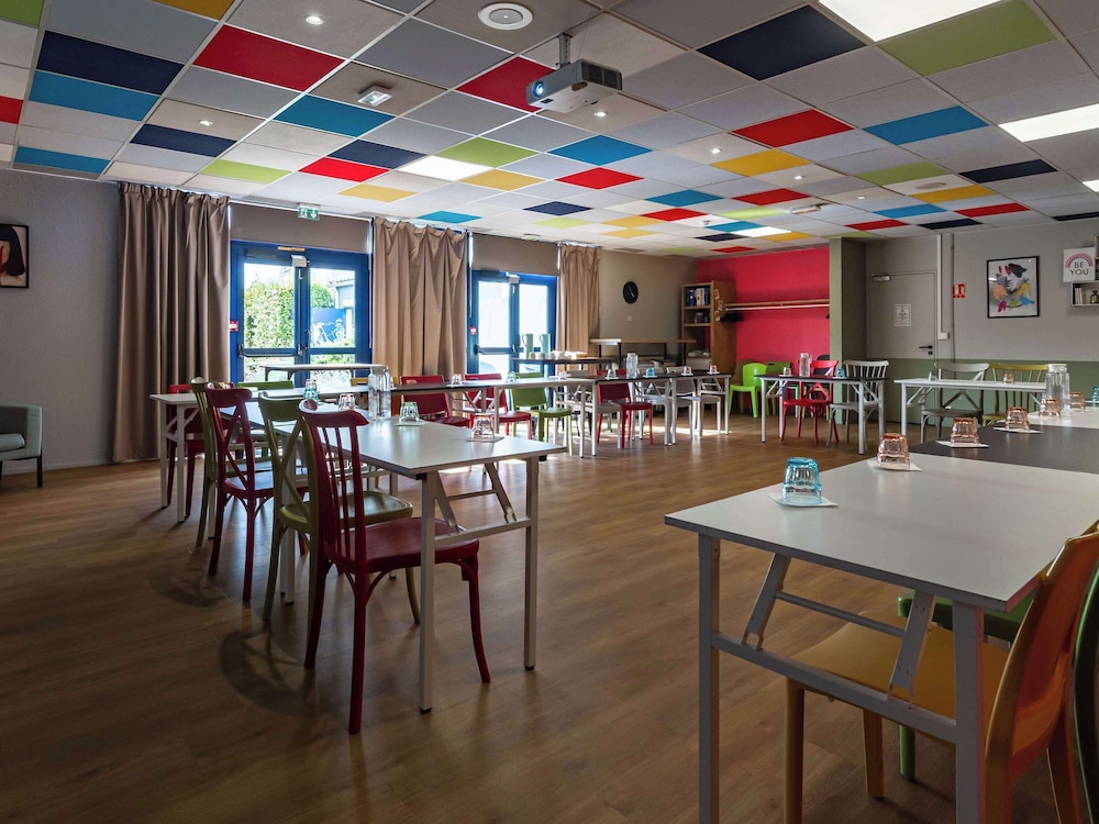 Ibis Budget Marne La Vallee Pontault Combault 37/61