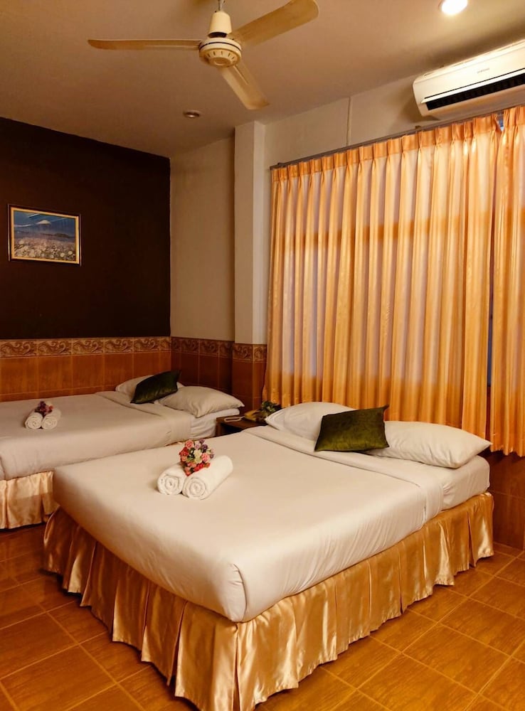 SURIWONG CHUMPHON HOTEL 40/59