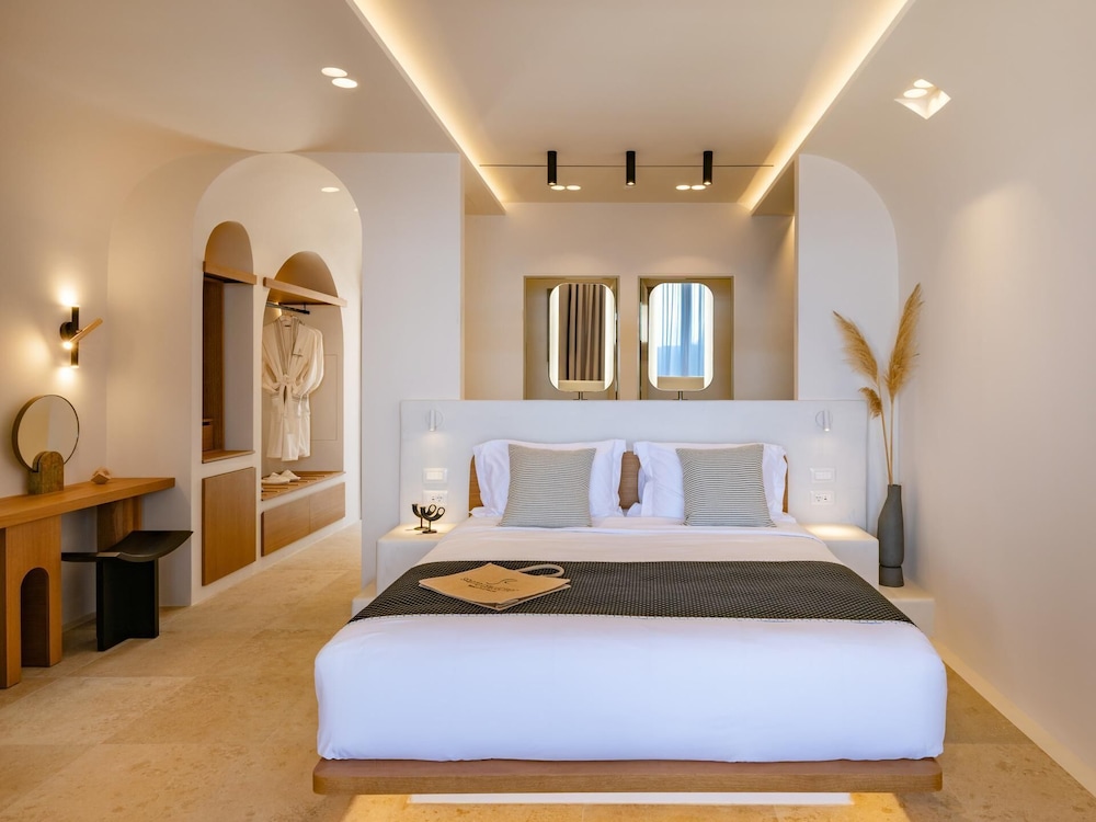 SANTO MINE OIA SUITES 8/45