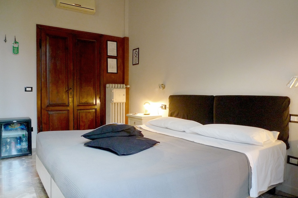 Relais Firenze Stibbert 23/73