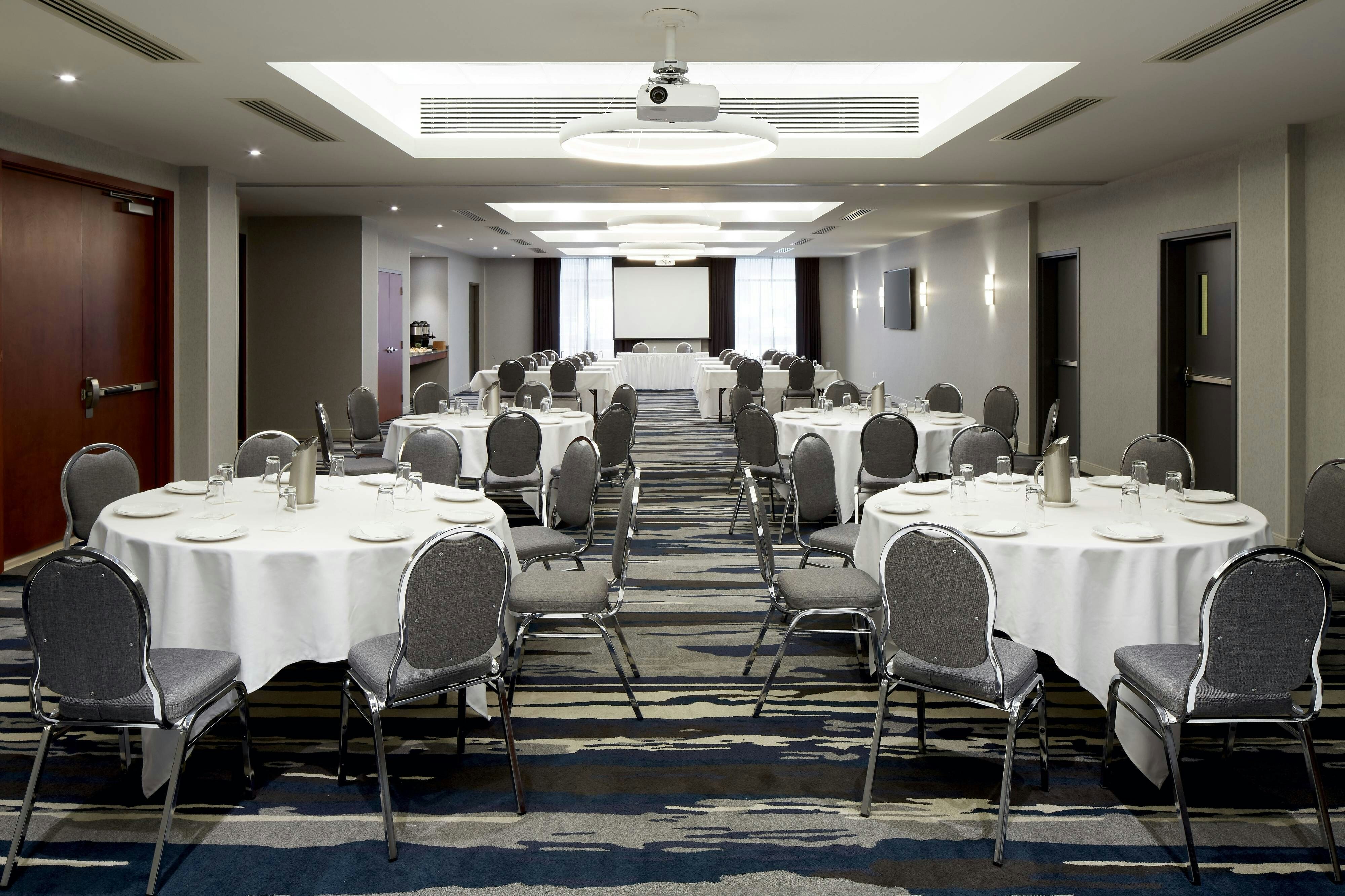 Fairfield Inn Suites Montreal Airport 27/30