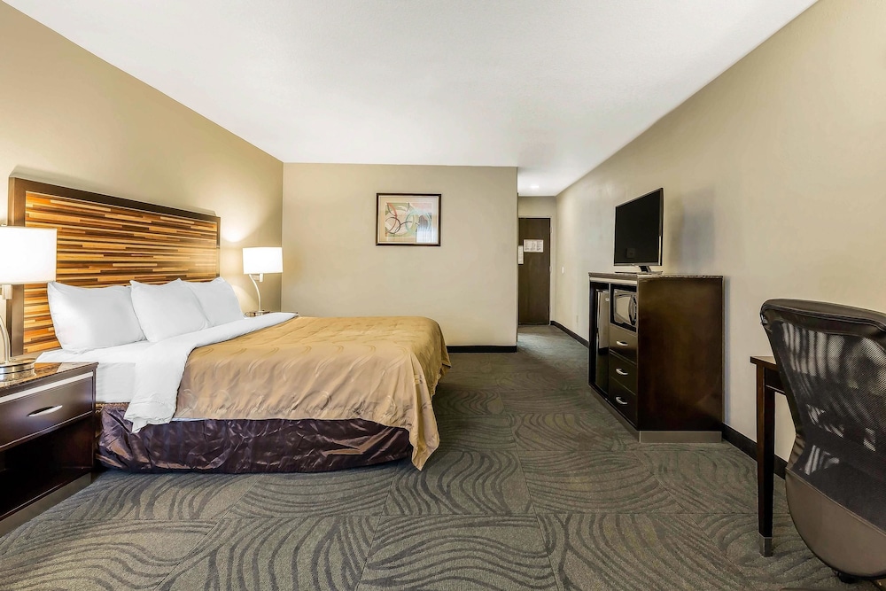 Quality Inn Fallbrook I 15 15/34
